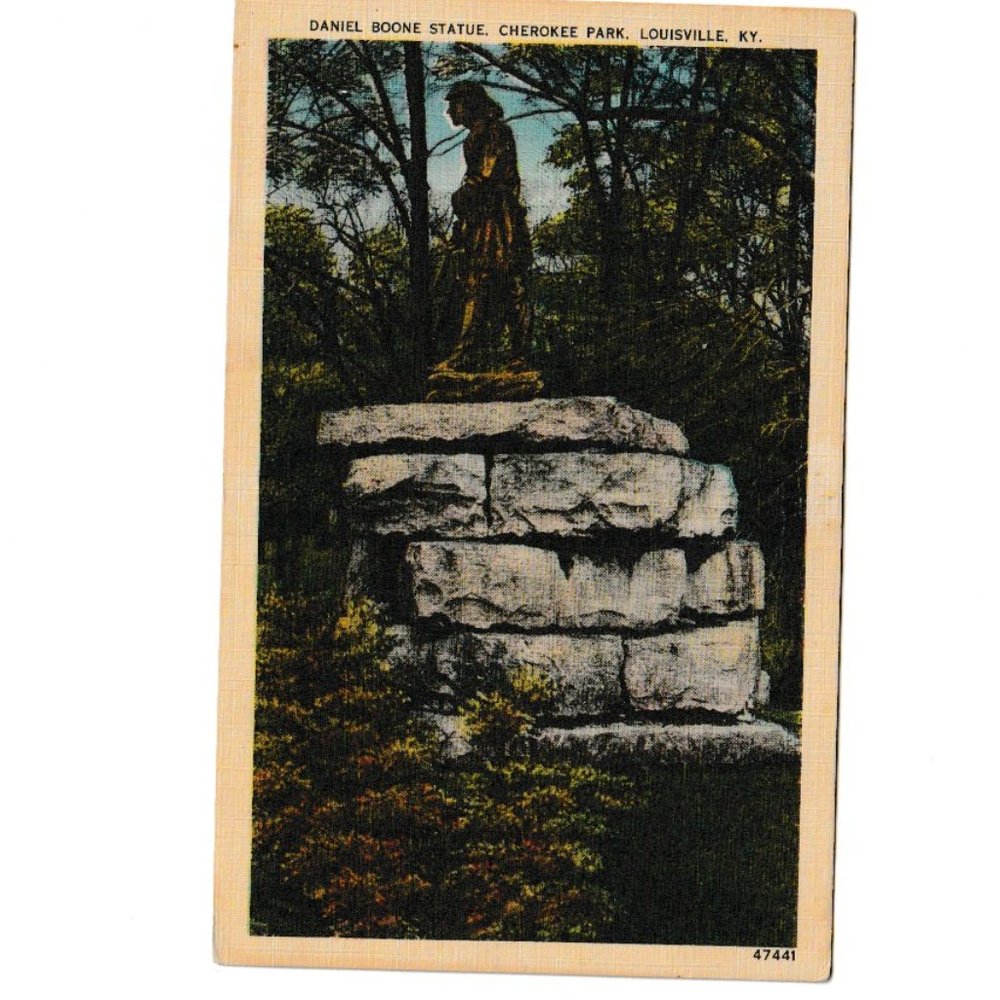 Vintage 1930-1945 Linen Post Card Daniel Boone Statue Louisville, KY